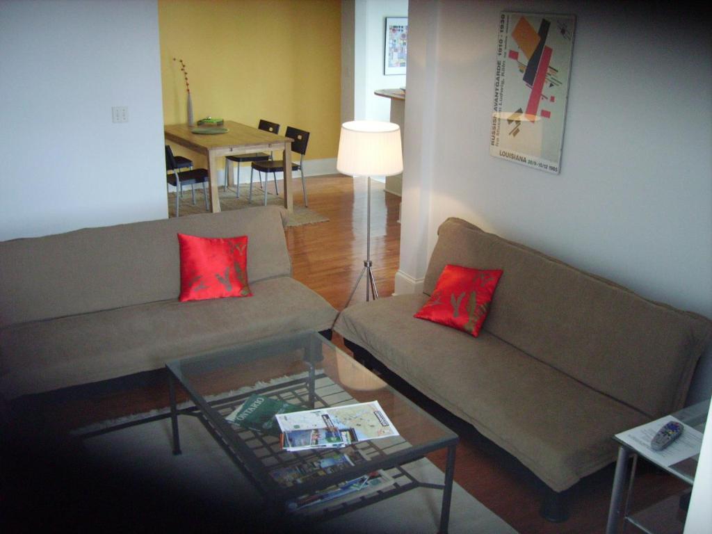 Absolute 1000 Islands Monthly Suites Gananoque Quarto foto